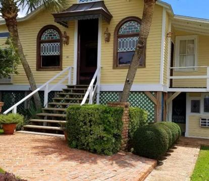 Photo of The Original Romar House Bed and Breakfast Inn
