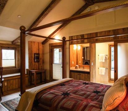 Photo of The Squibb Houses