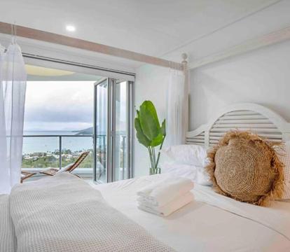 Photo of The Top Floor Luxury accomodation for 2 Spa Bath