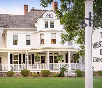 Escape to Romance: Unwind at Our Handpicked Selection of Romantic Hotels in Ridgefield (Connecticut)