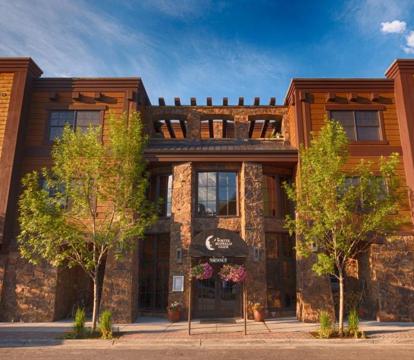 Photo of The White Buffalo Club