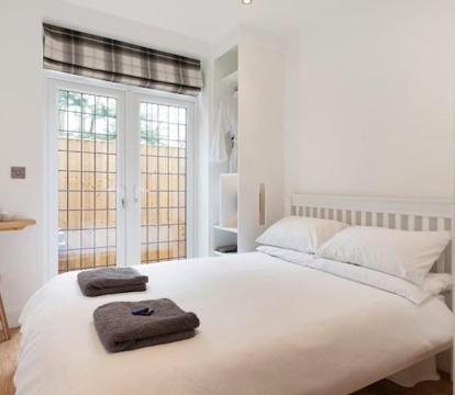 Photo of The Woodpecker Snug