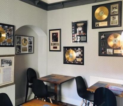 Photo of The Woodszz guest house