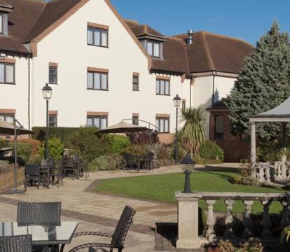 Photo of DoubleTree by Hilton Oxford Belfry