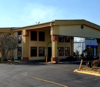 Photo of Thomasville Inn