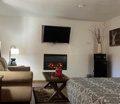 Photo of TimberLodge Inn