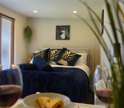 Photo of Tiny Home - 1 Bed Luxury Apt