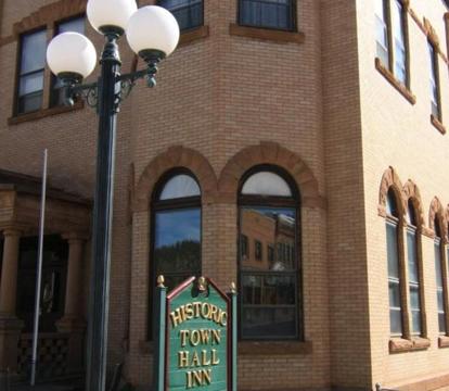 Photo of Town Hall Inn