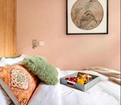 Photo of Travellers Tales - A Pod in the Cotswolds