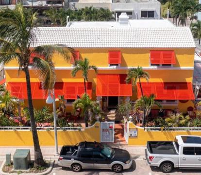 Photo of Villa Sinclair Beach Suites and Spa