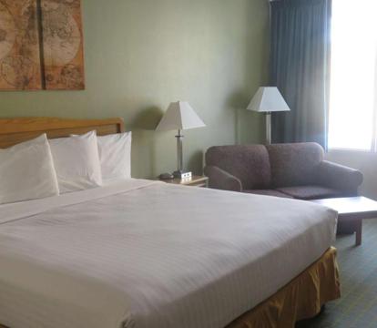 Photo of Baymont by Wyndham Fargo