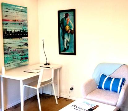 Photo of U of A Homestay, Trails & Whyte Ave