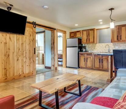 Photo of Wall Street Suites