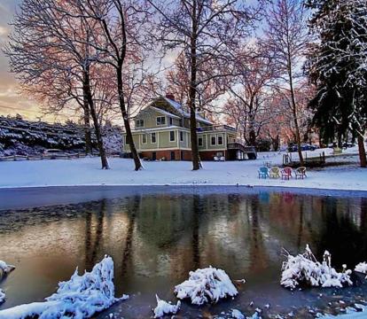 Photo of Wayside Inn Bed and Breakfast