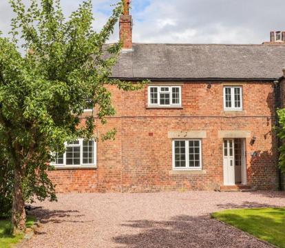 Photo of Well House Farm Flat 2