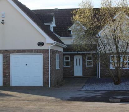 Photo of Westwood Lodge B & B Boston