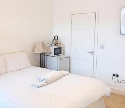 Photo of Whitburn House Free Internet TV Near Town Centre