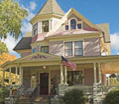 Photo of White Lace Inn