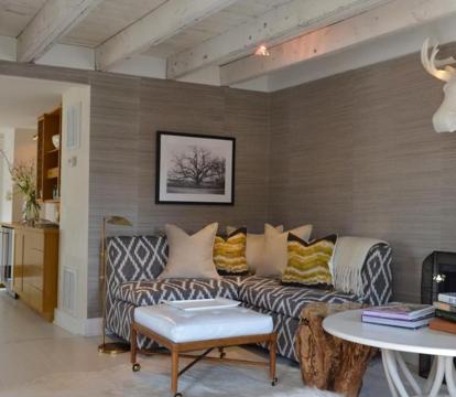 Photo of White Moose Inn