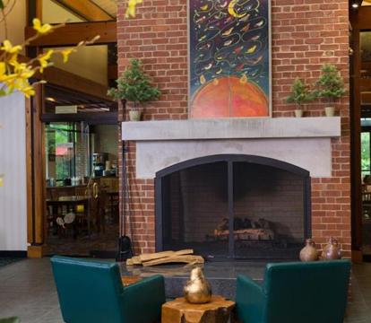 Photo of Williamsburg Woodlands Hotel - A Colonial Williamsburg Hotel