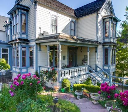 Photo of Winchester Inn