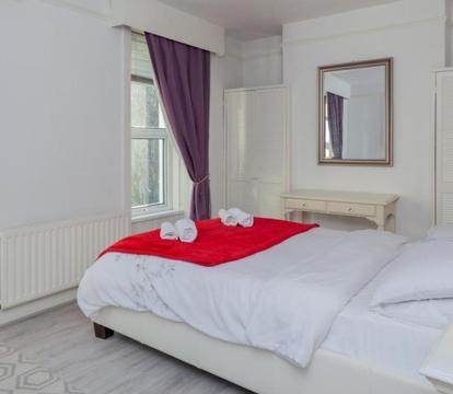 Photo of Windsor House