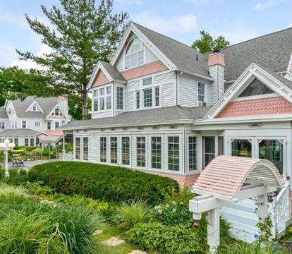 Photo of Yelton Manor Bed and Breakfast